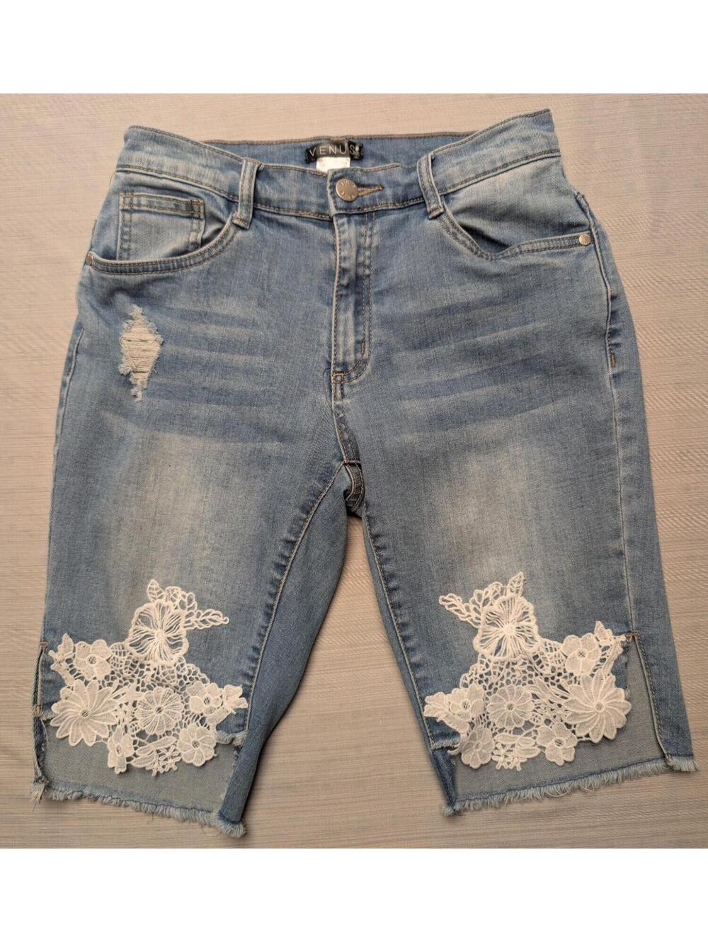 Venus Bermuda Shorts Blue Denim Jean Shorts With Crochet Lace Trim Size 4